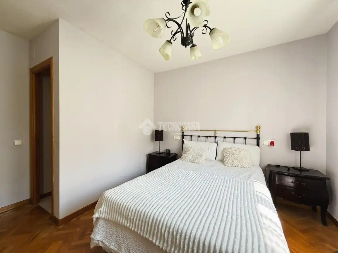 Habitación de Casa adosada en venta en Móstoles