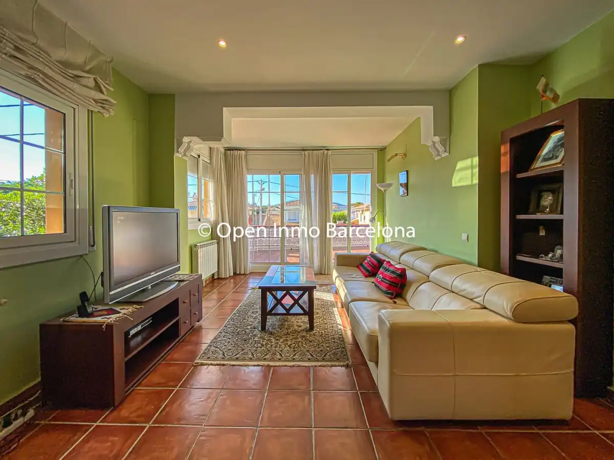Houses for sale in Avenida MONTSENY, Mas d'En Serra - Els Cards