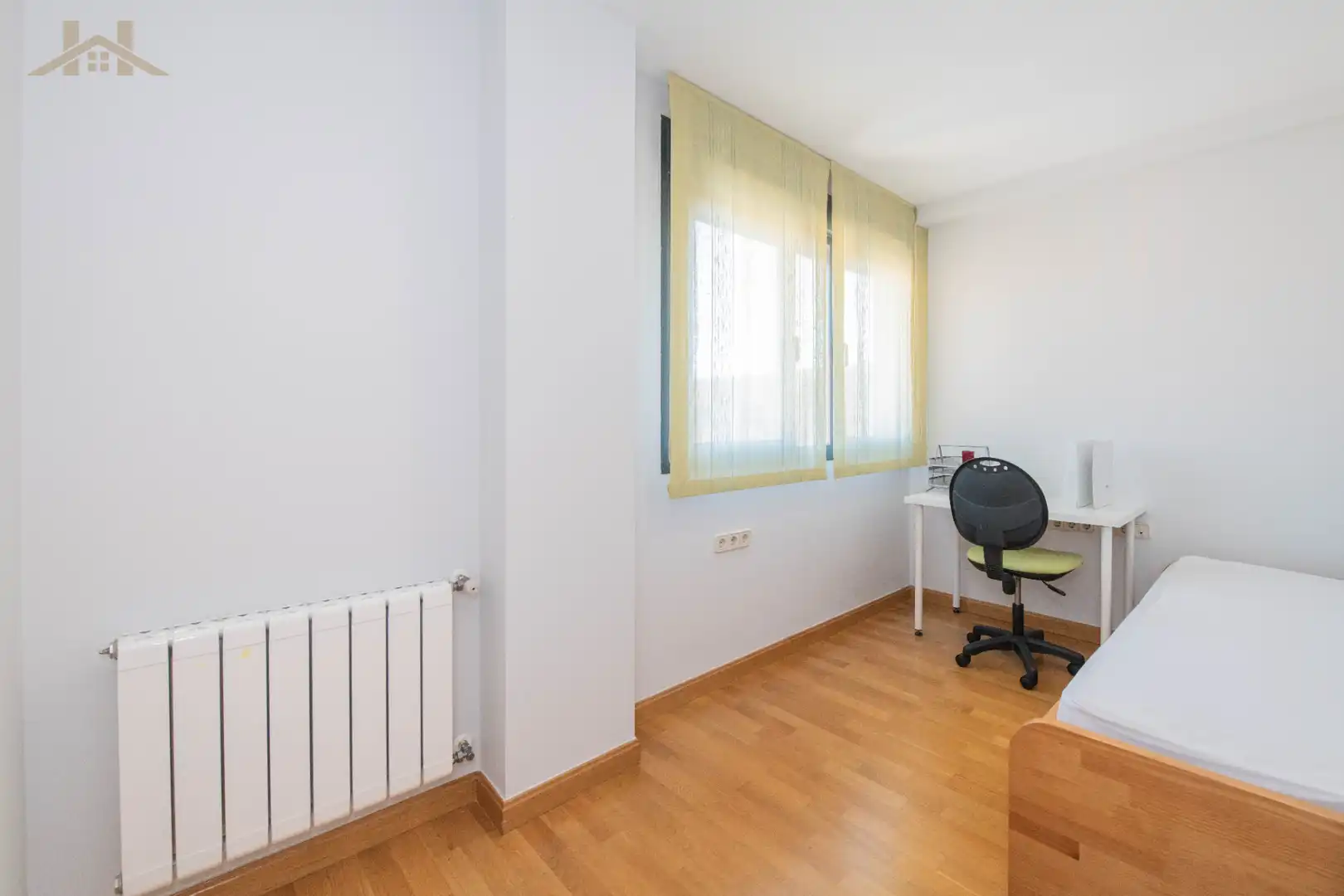 Habitación de Ático en venta en Alcobendas con Aire acondicionado, Calefacción y Terraza