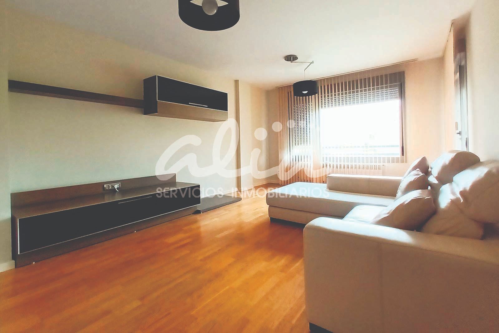 Living room of Flat to rent in Pinto  with Air Conditioner, Heating and Parquet flooring
