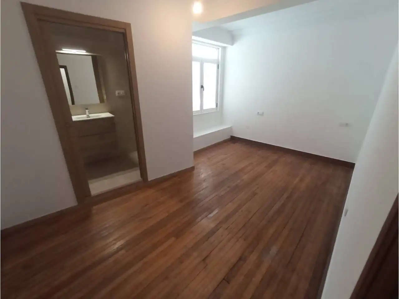Flat for rent in Santiago de Compostela   with Parquet flooring, Terrace and Alarm