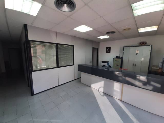 Local comercial en Alquiler en Centre