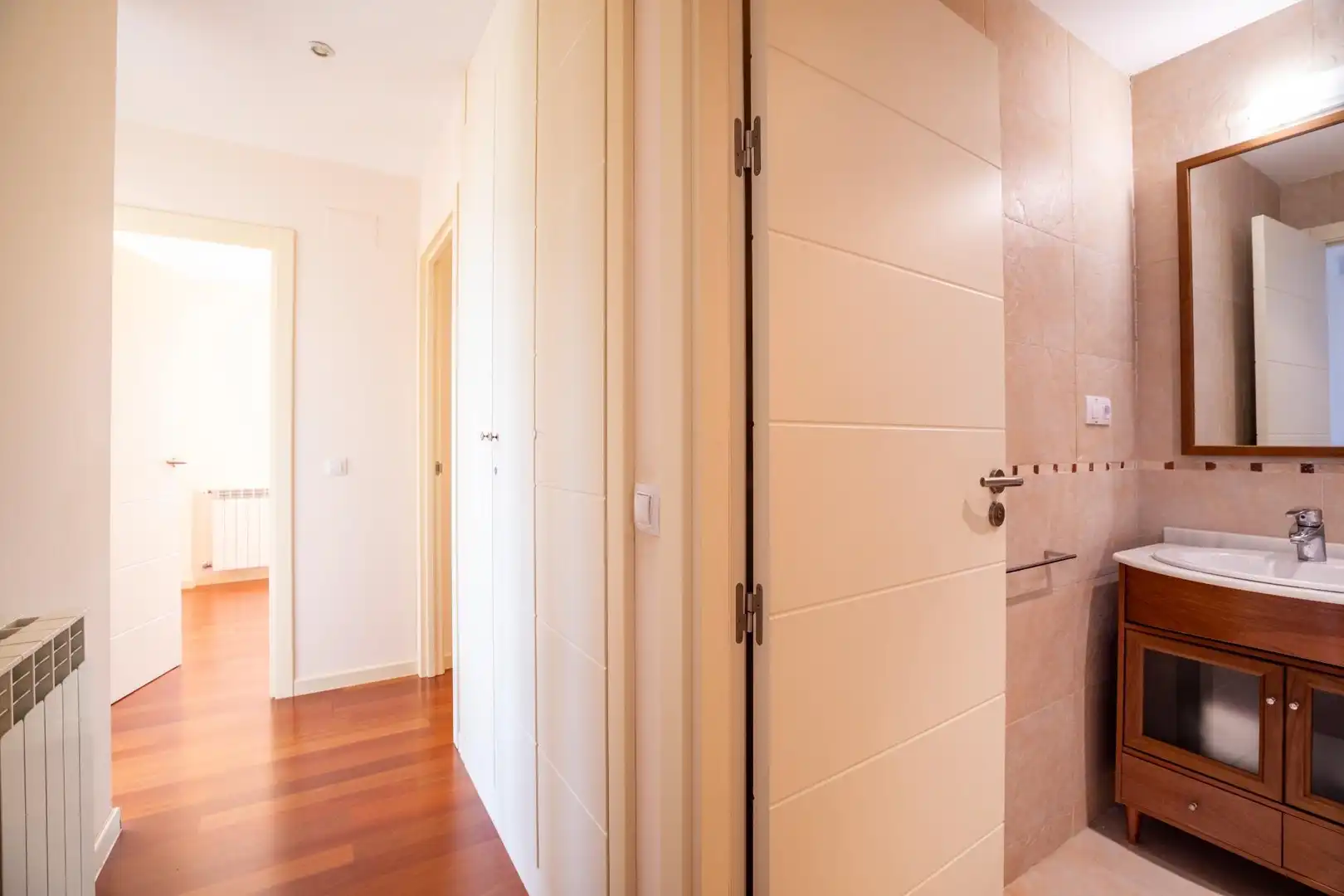 Wohnung zum Verkauf in Sabiñánigo mit Heizung, Parkett und Terrasse