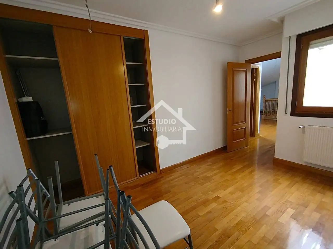 Habitación de Dúplex en venta en Viana con Calefacción y Balcón