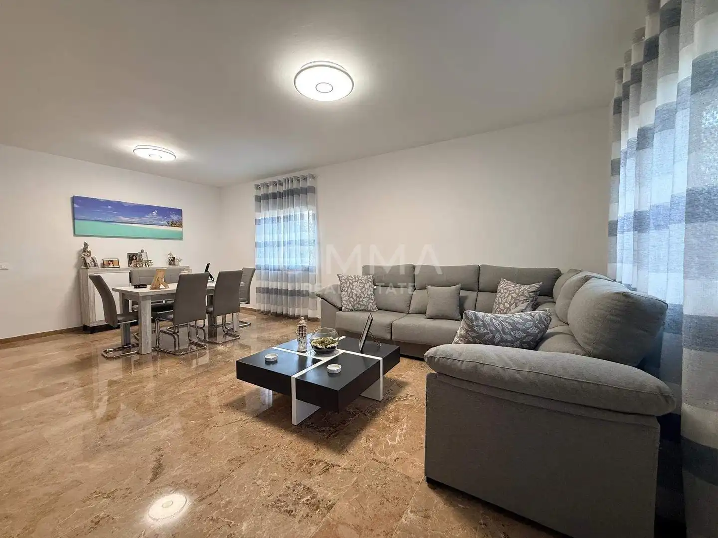 Sala de estar de Casa o chalet en venta en La Nucia con Aire acondicionado, Calefacción y Jardín privado