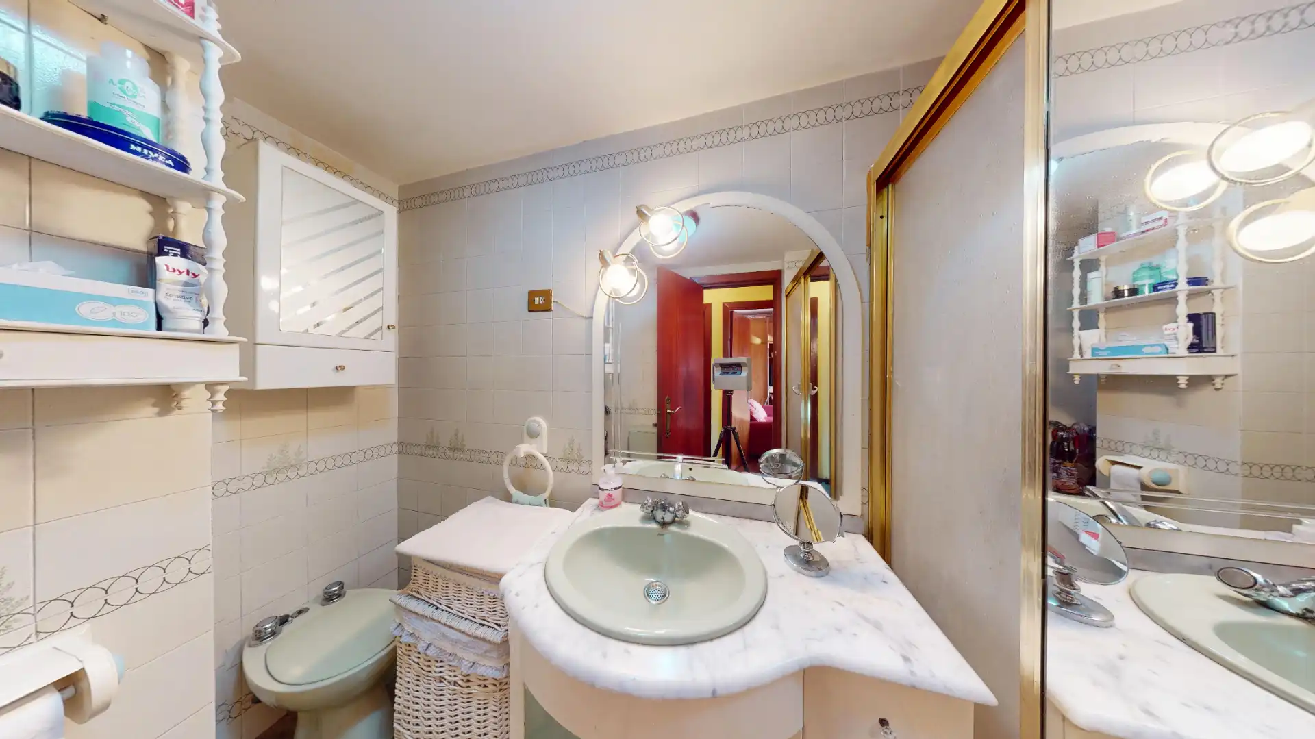Bathroom of Flat for sale in Portugalete  with Heating and Balcony