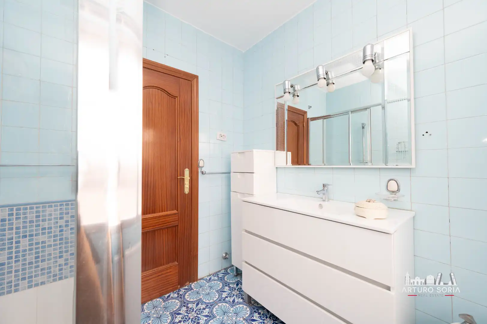 Baño de Piso en venta en Madrid con Calefacción y Terraza
