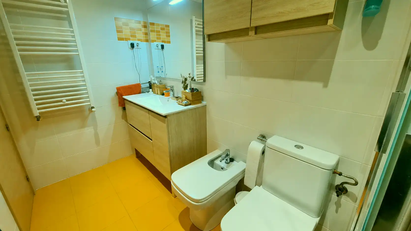 Baño de Planta baja en venta en Barcelona con Aire acondicionado, Calefacción y Terraza