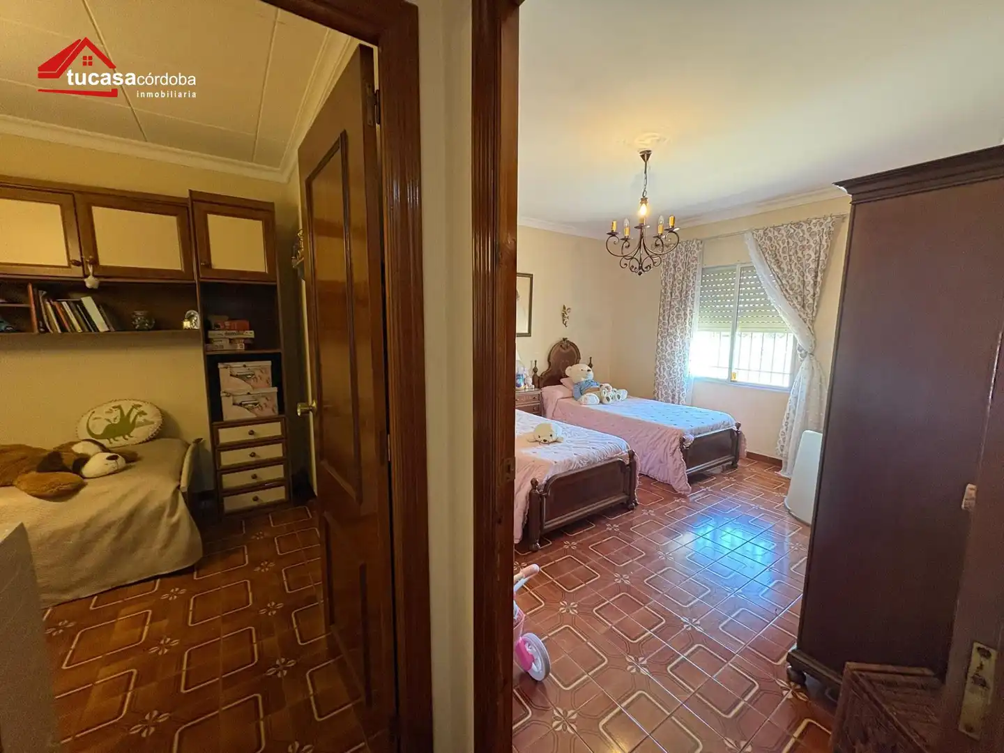 Bedroom of Houses for sale in Córdoba  with Terrace, Storage room and Furnished