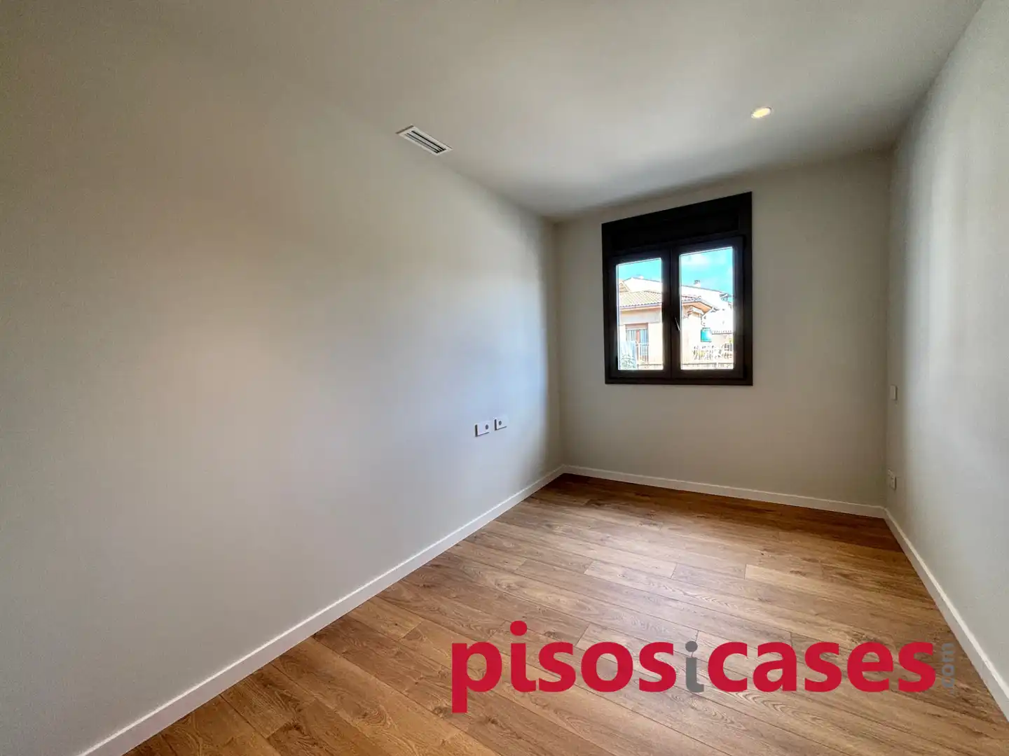 Neubau-Wohnung mit Terrasse zum Verkauf in Carrer Josep Ventura 51, imagen 10