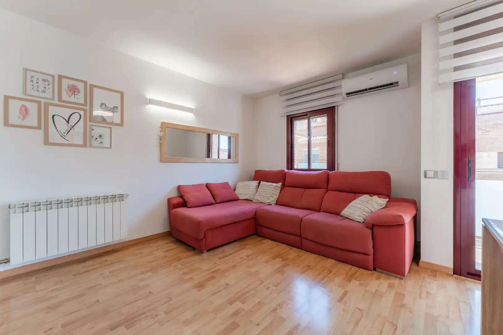 Appartamento con terrazza in vendita a Carrer Can Palau, imagen 7