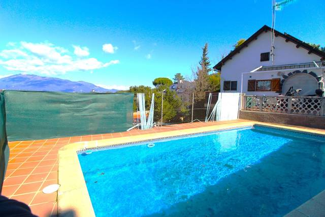 Casa-chalet en Venta en Vallgorguina