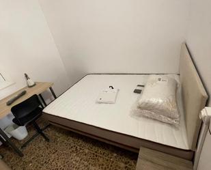 Bedroom of Apartment to share in  Barcelona Capital  with Furnished, Washing machine and Internet