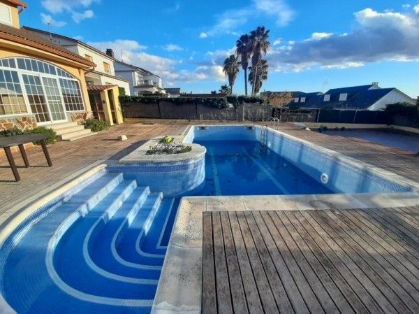 Casa o xalet en venda a C/ Tarragona, Palau-solità i Plegamans