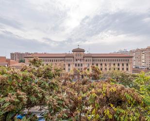 Vista exterior de Pis en venda en  Zaragoza Capital amb Calefacció, Terrassa i Balcó