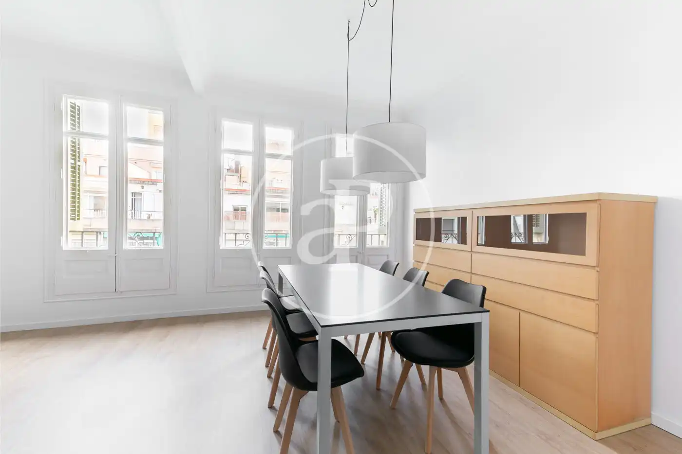 Comedor de Piso de alquiler en Barcelona con Aire acondicionado, Calefacción y Amueblado