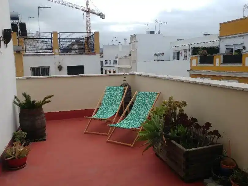 Terraza de Piso de alquiler en Sevilla con Aire acondicionado