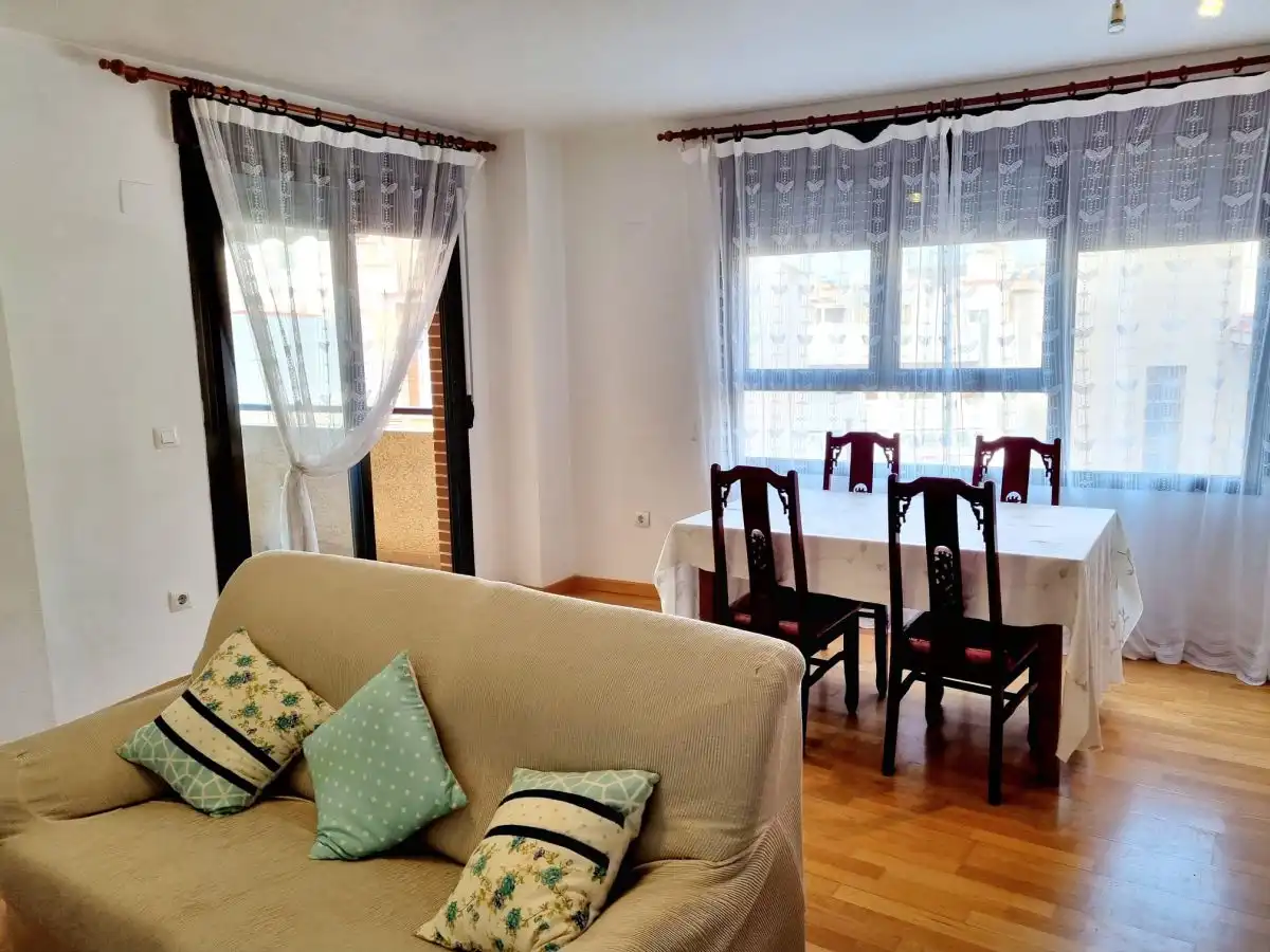 Piso con ascensor en venta en Casco Antiguo, imagen 3