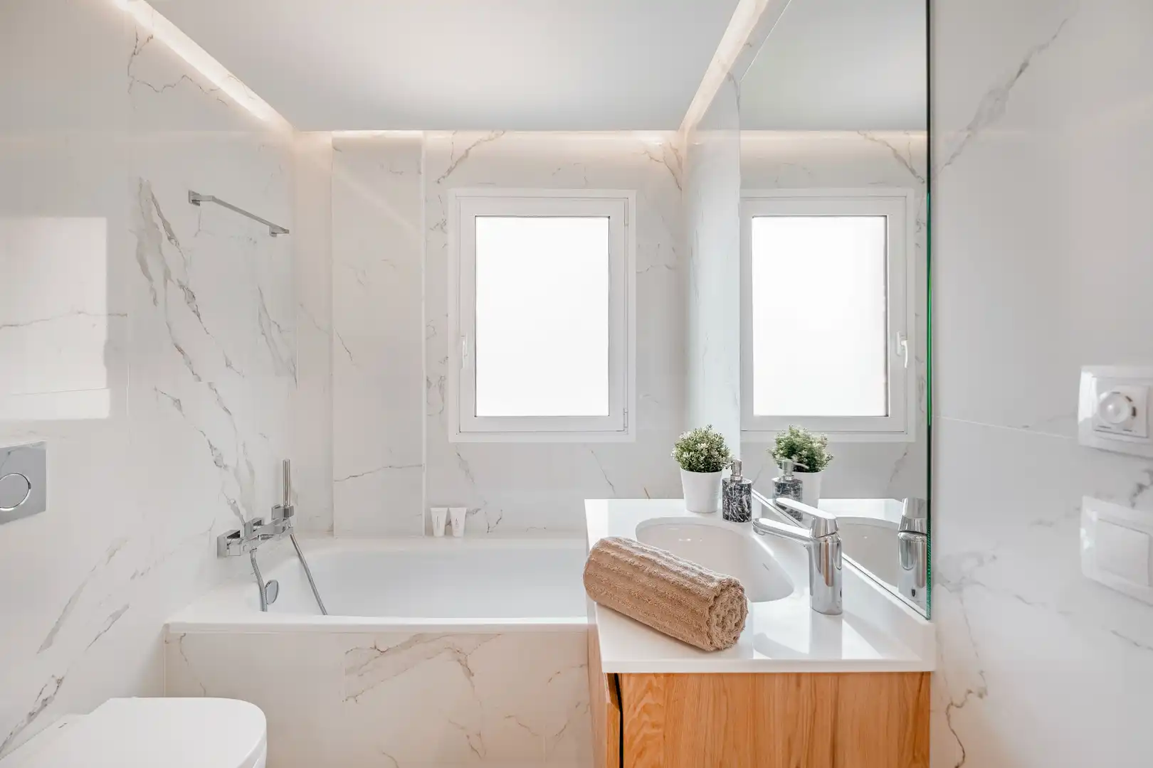 Baño de Apartamento en venta en Marbella