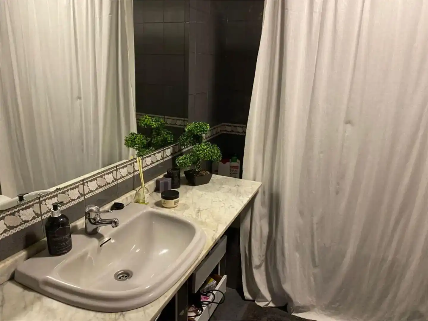 Bathroom of Flat for sale in La Alberca   with Balcony