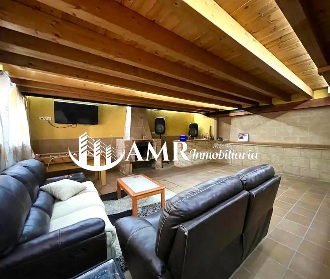 Detached homes for sale in Seseña  with Air Conditioner, Heating and Private garden