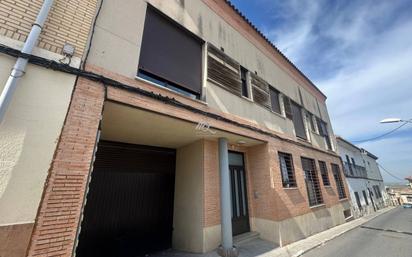 Vista exterior de Pis en venda en Olías del Rey amb Aire condicionat i Calefacció