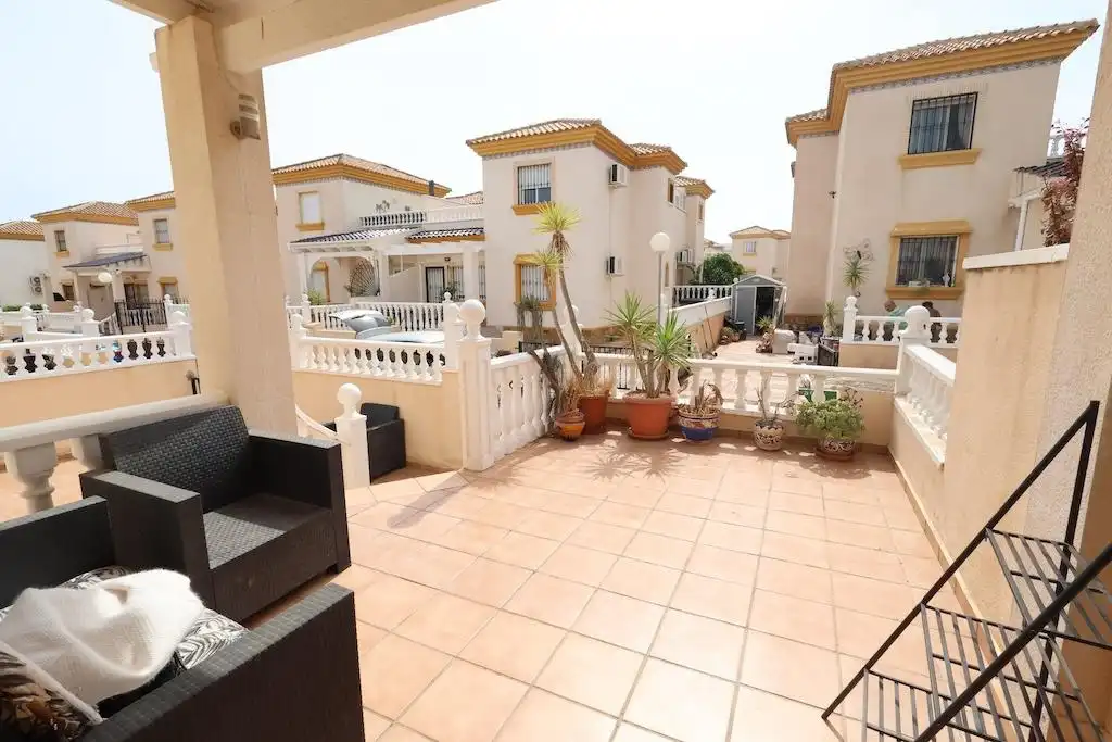 Maison mitoyenne avec piscine à louer à Calle ESTRAGON, imagen 17