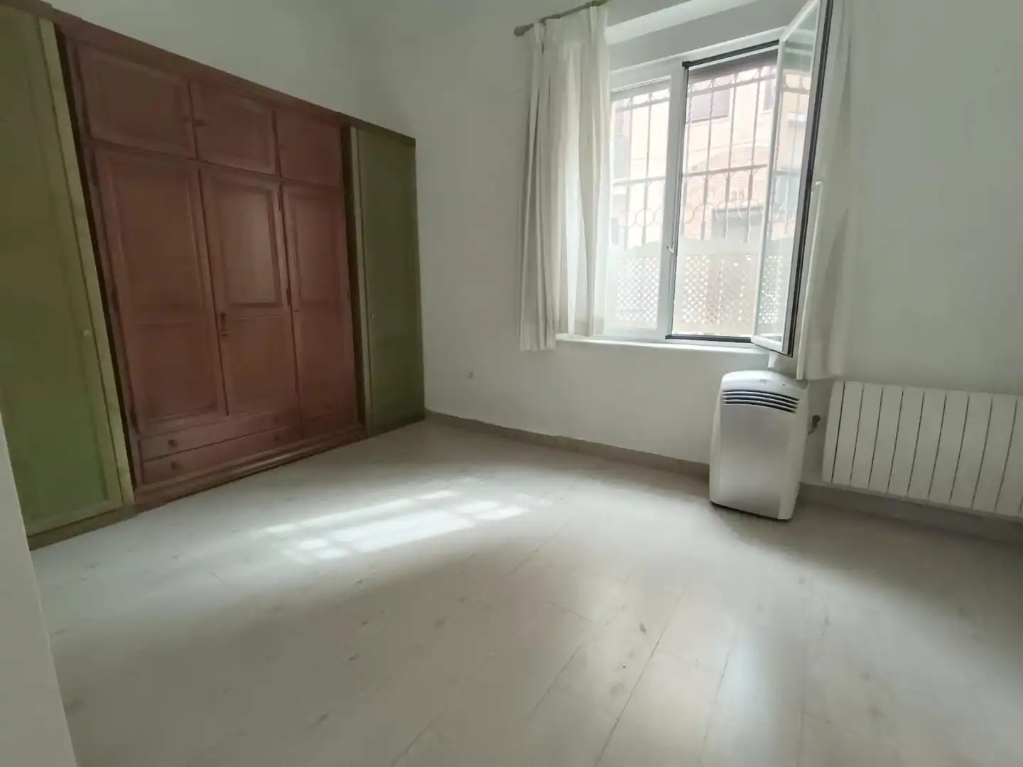 Bedroom of Flat for rent in Córdoba  with Heating and Storage room