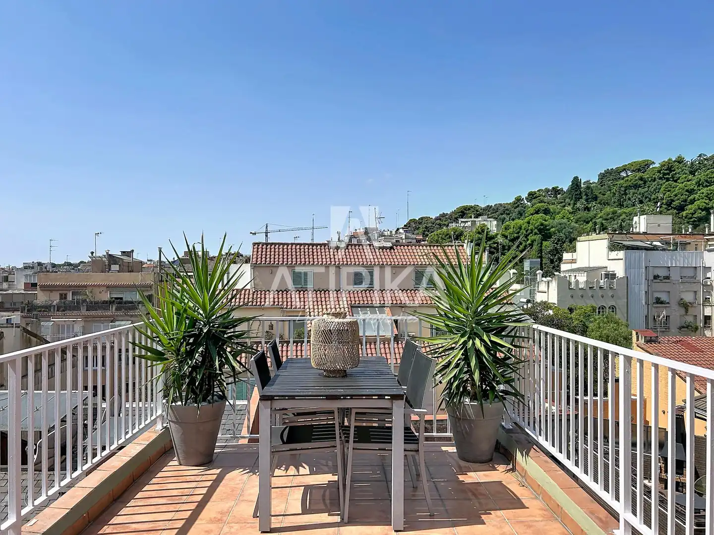 Terrasse von Dachboden zur Miete in Barcelona mit Klimaanlage, Heizung und Terrasse