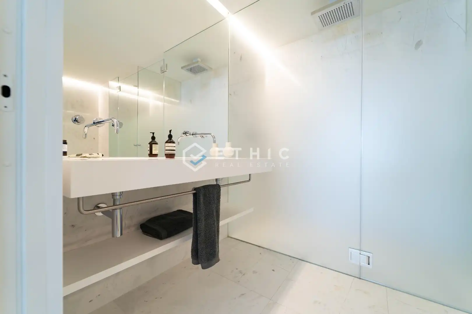 Flat with terrace for sale in Sant Martí, imagen 15