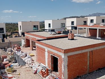 Neubau-Haus mit Pool zum Verkauf in Avenida Sevilla