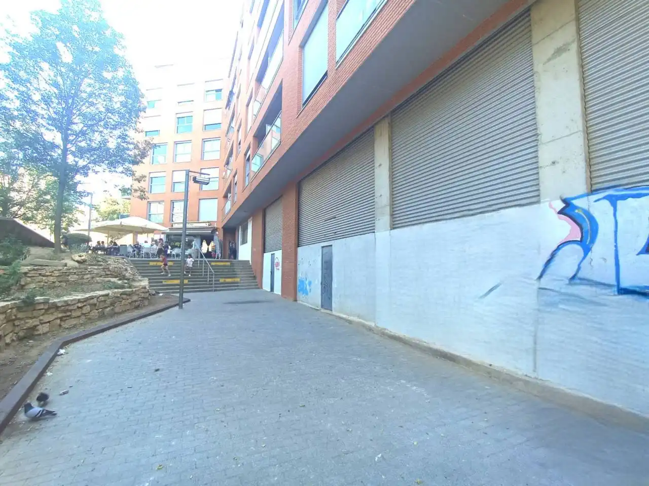 Vista exterior de Local de alquiler en Rubí