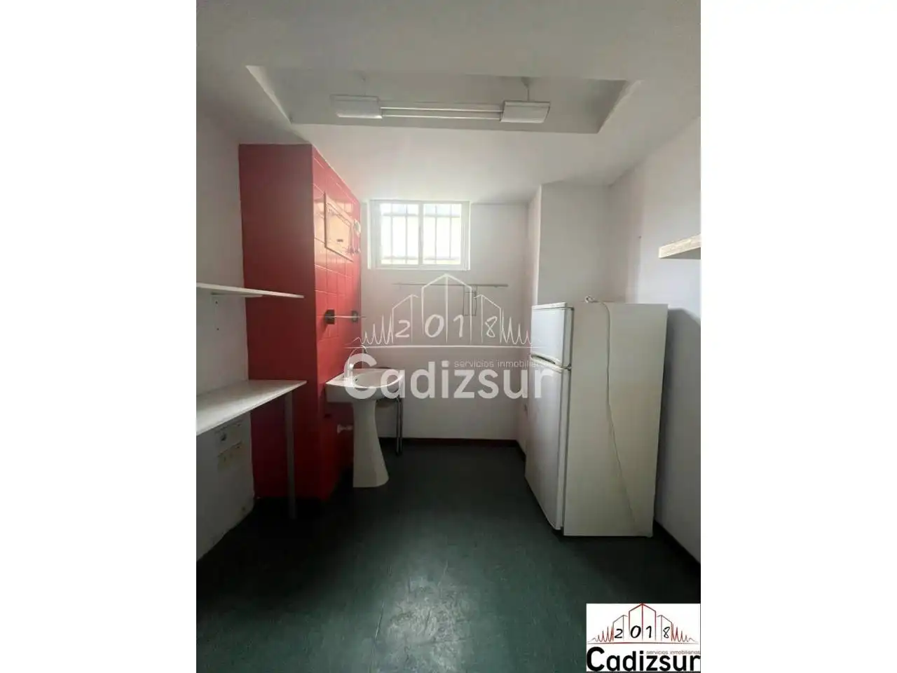 Cuina de Oficina de lloguer en Cádiz