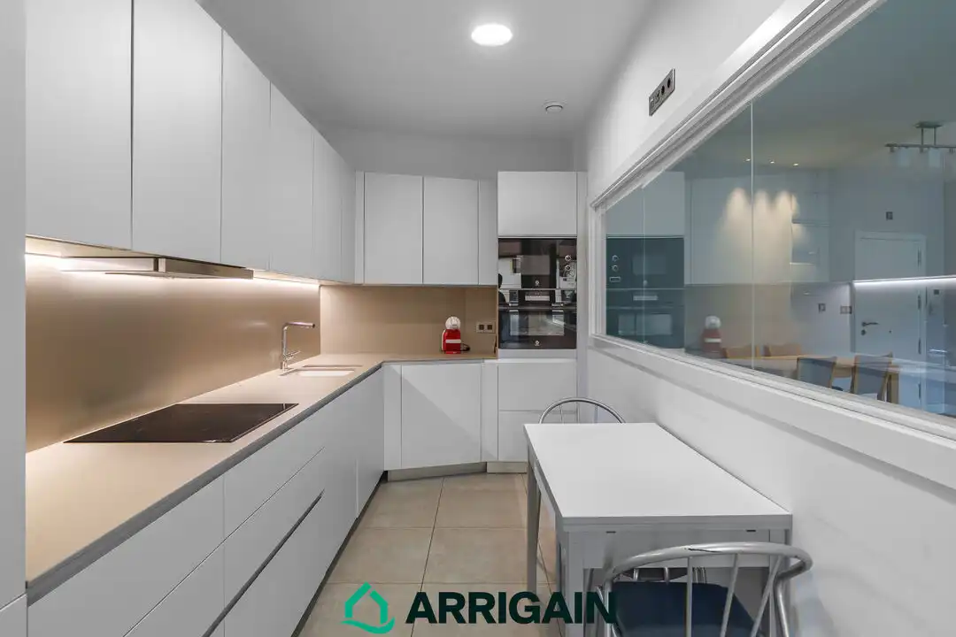 Cocina de Piso en venta en Donostia - San Sebastián  con Calefacción, Terraza y Trastero