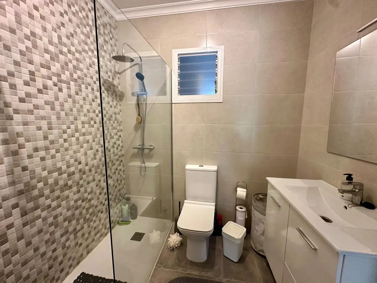 Bathroom of Houses for sale in Paradas