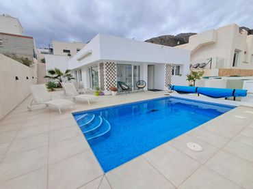 Villa con piscina in vendita a La Nucia Pueblo