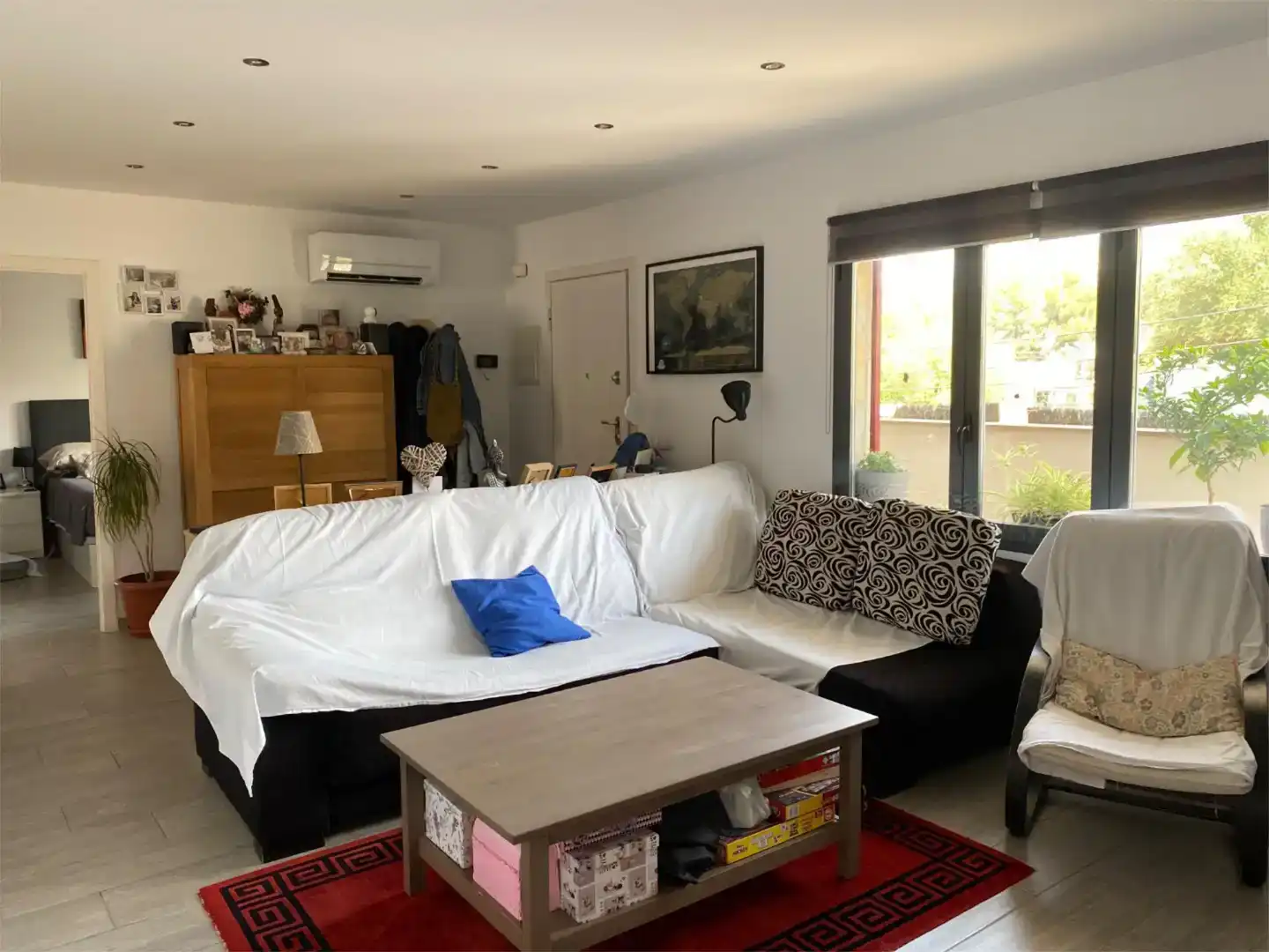 Wohnzimmer von Wohnung zum Verkauf in  Palma de Mallorca mit Klimaanlage, Privatgarten und Abstellraum