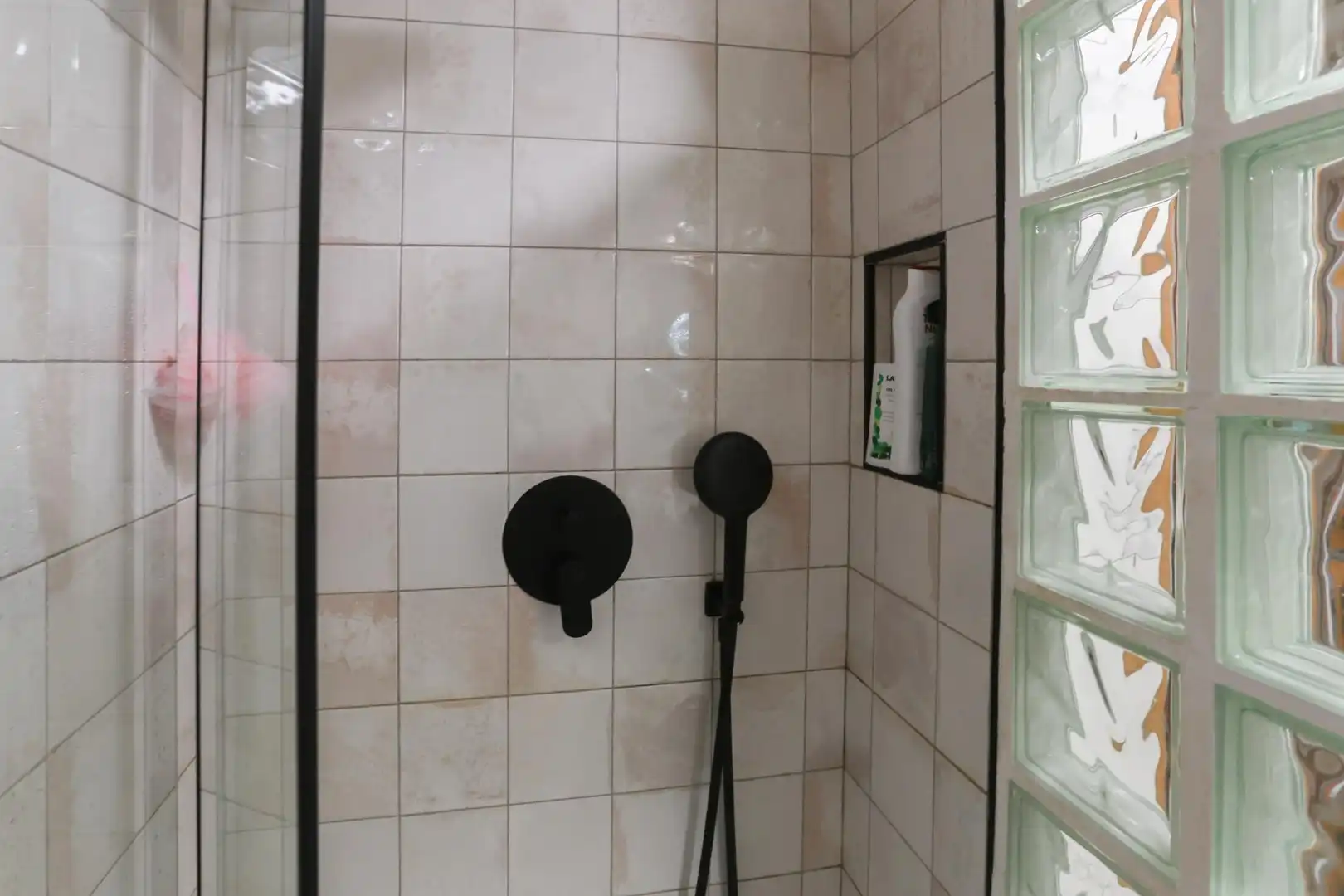 Baño de Planta baja en venta en Málaga con Aire acondicionado, Calefacción y Alarma