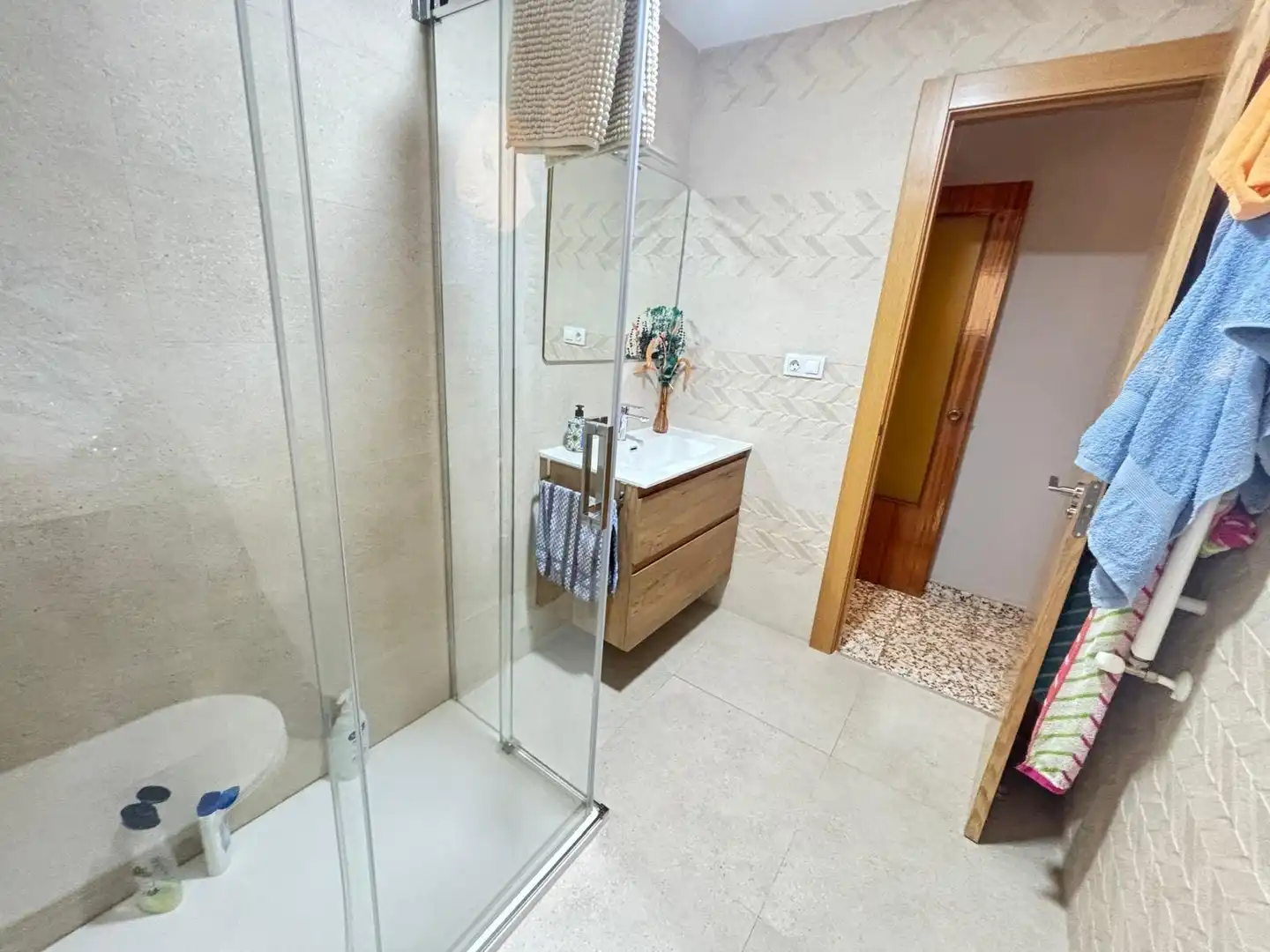 Bathroom of Flat for sale in Ciudad Real  with Air Conditioner, Heating and Terrace
