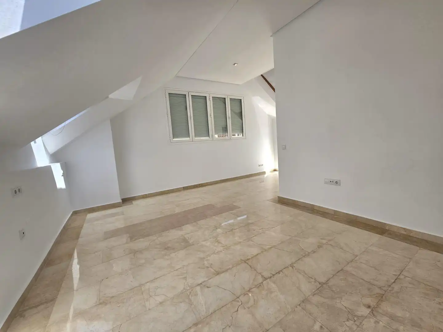 Àtic en venda en Benalmádena amb Aire condicionat, Jardí privat i Terrassa