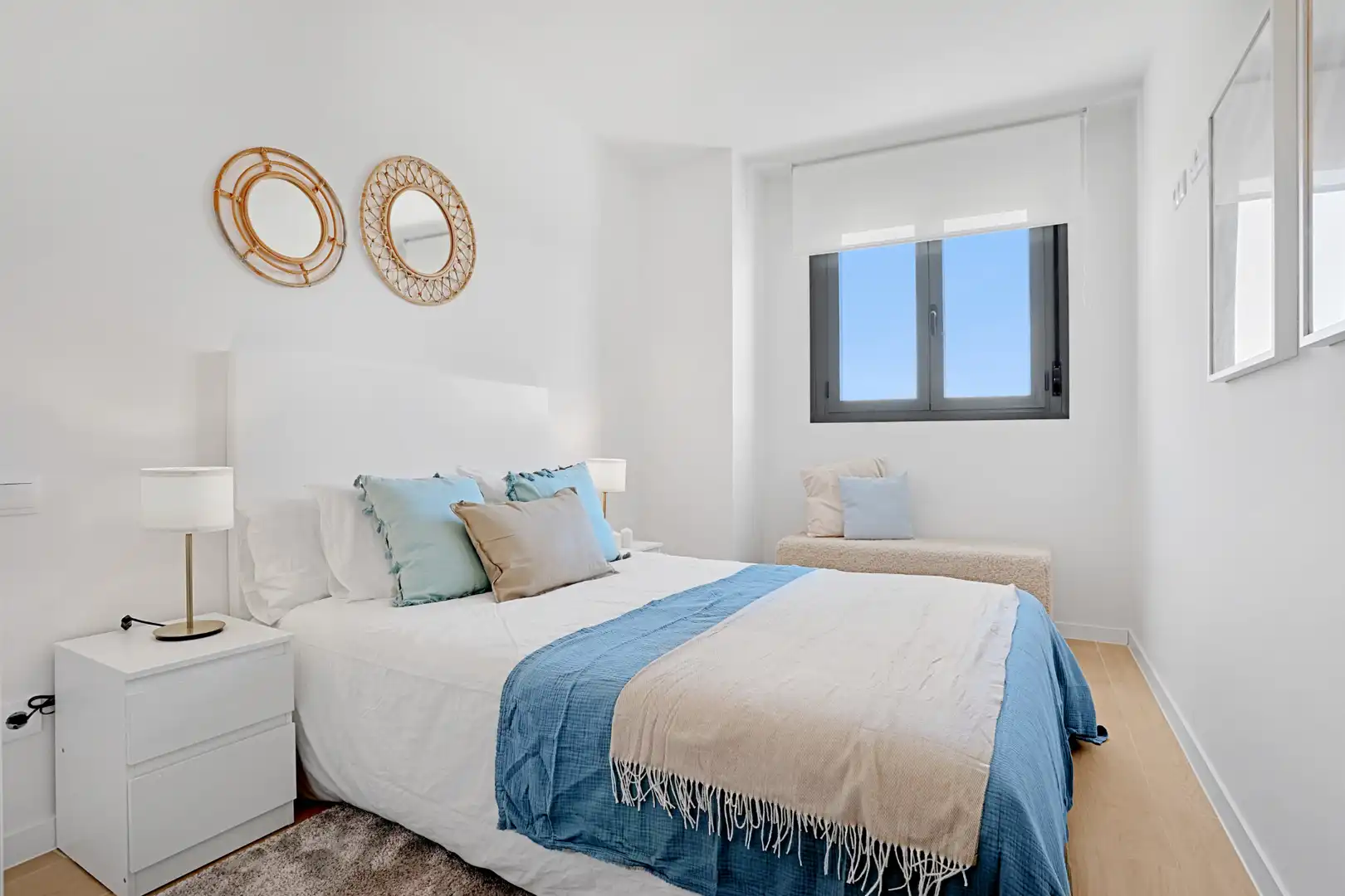 Habitación de Piso en venta en Madrid con Piscina comunitaria
