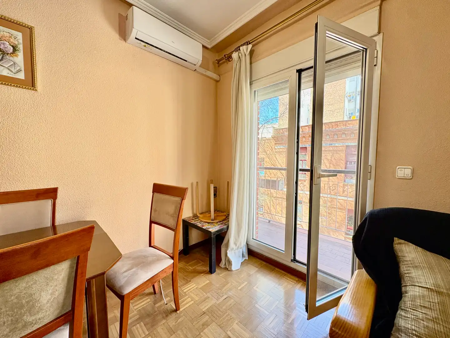 Schlafzimmer von Wohnung zum Verkauf in Madrid mit Klimaanlage, Heizung und Parkett