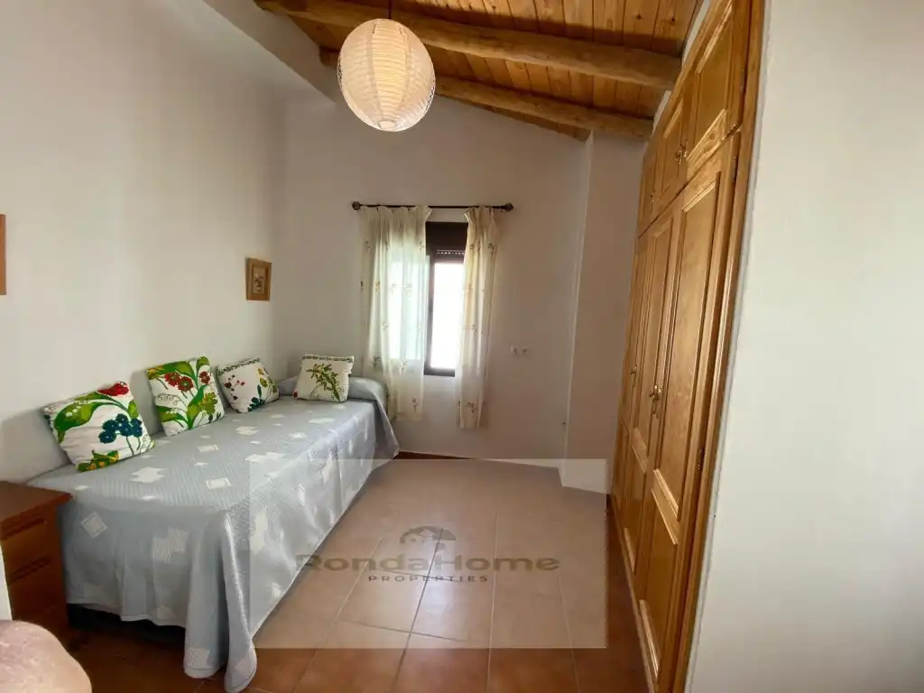 Dormitori de Casa o xalet en venda en Jubrique