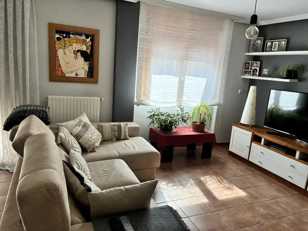 Wohnzimmer von Einfamilien-Reihenhaus zum Verkauf in Soria Capital  mit Heizung, Privatgarten und Terrasse