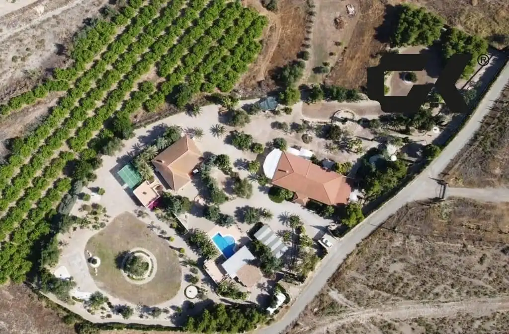 Chalet con jardín en venta en Mazarrón Casco Urbano