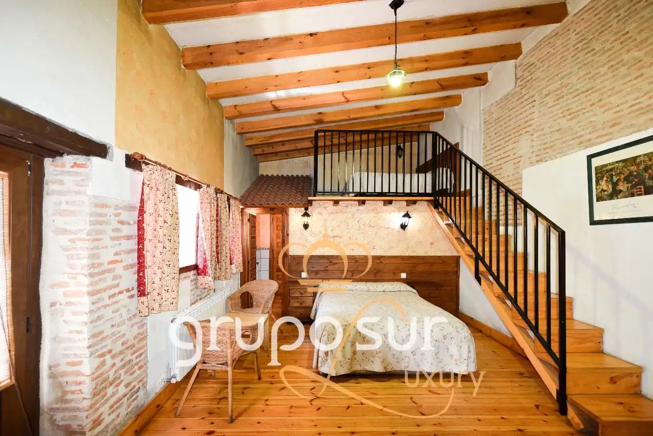 Bedroom of Country homes for sale in Olmedo  with Heating, Private garden and Parquet flooring