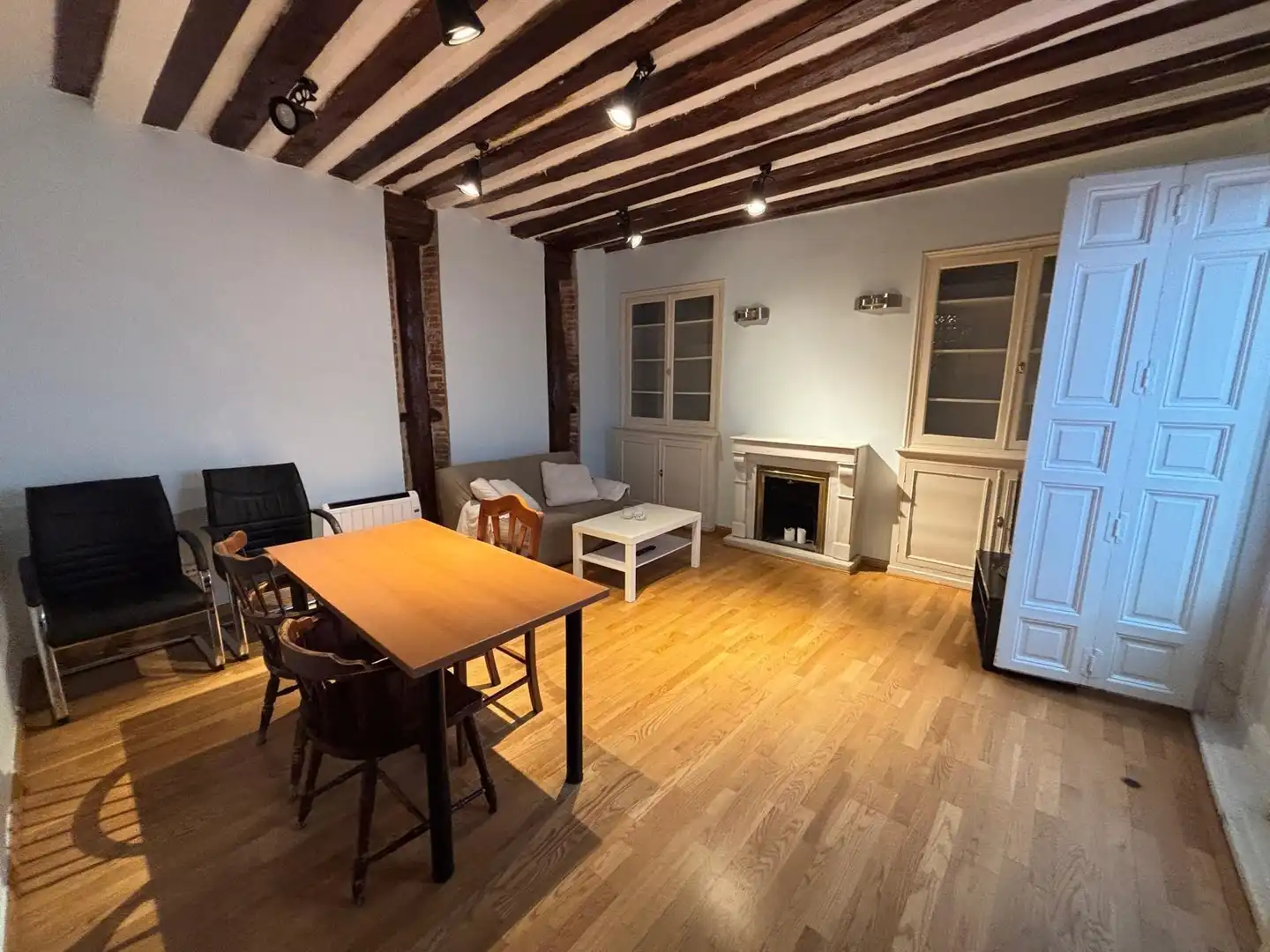 Piso de alquiler en Calle de los Madrazo, Cortes - Huertas