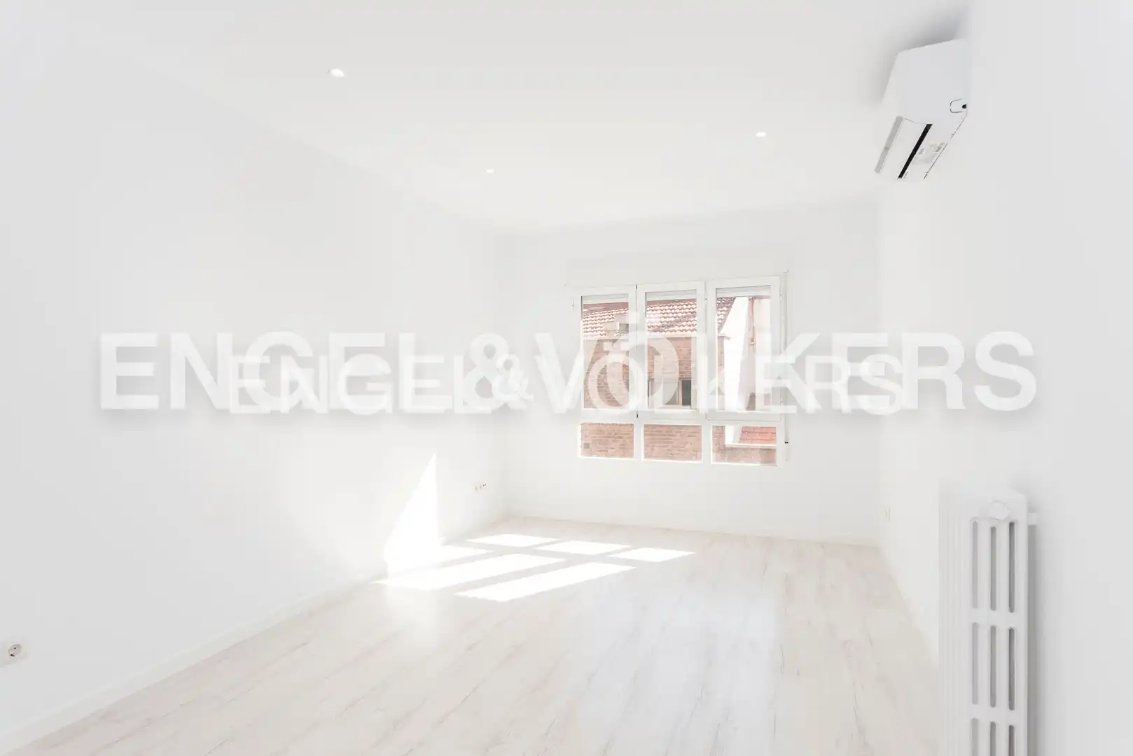 Sala de estar de Piso de alquiler en Madrid con Aire acondicionado, Calefacción y Terraza