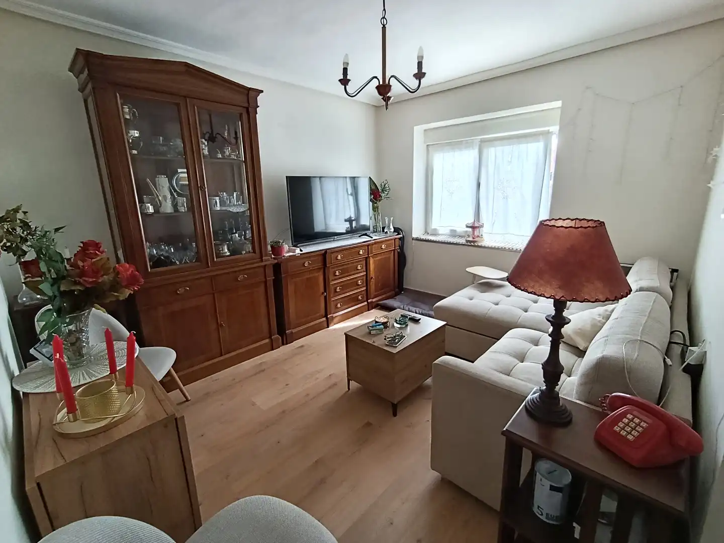 Wohnzimmer von Wohnung zum Verkauf in Avilés mit Parkett, Möbliert und Ofen