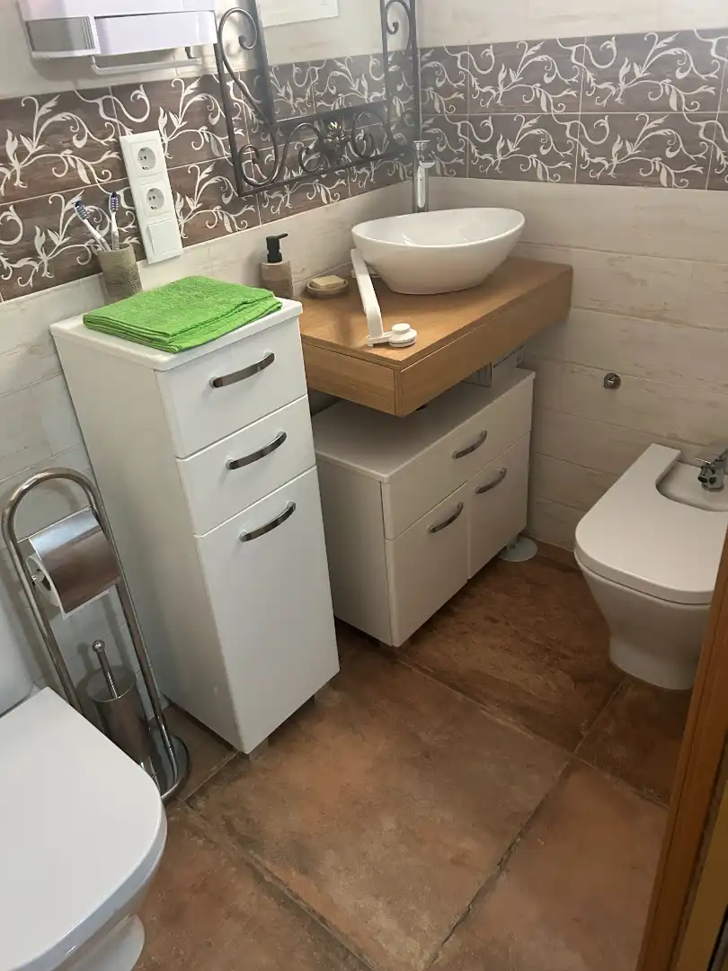 Badezimmer von Country house zur Miete in Vélez-Málaga mit Klimaanlage, Heizung und Terrasse